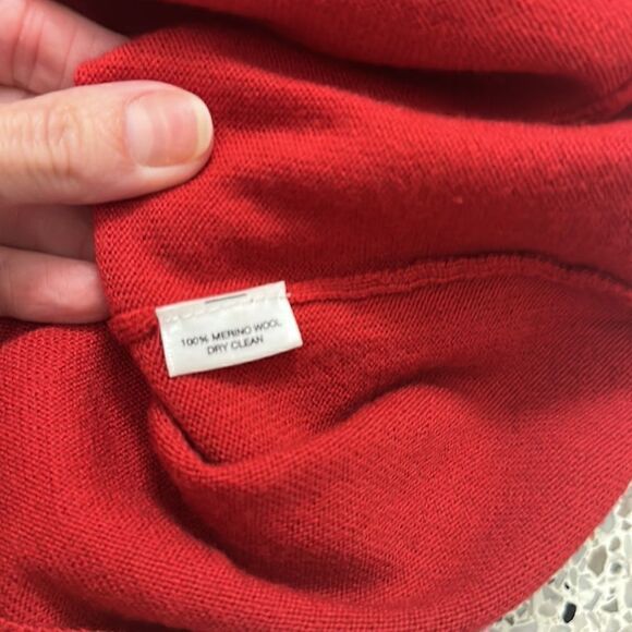 Lord & Taylor red merino sweater black bow small s - Picture 9 of 10